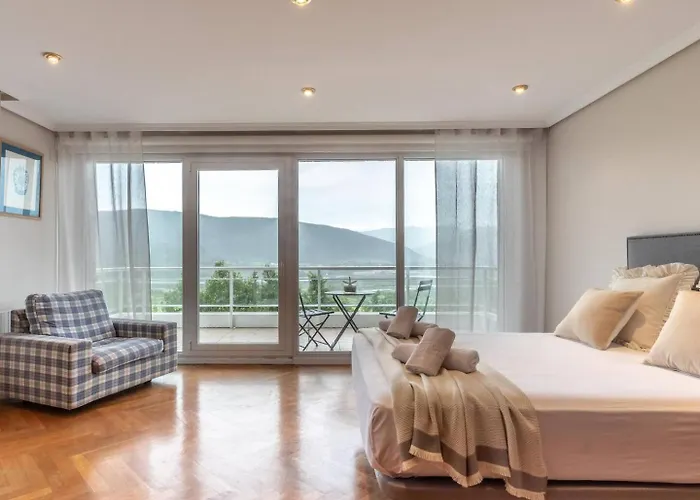 Islas Urdaibai Villa *